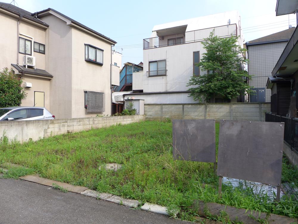 Local photos, including front road. Site (July 25, 2013) Shooting