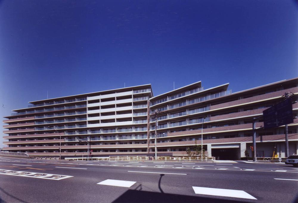 Local appearance photo. Local (12 May 2013) Shooting