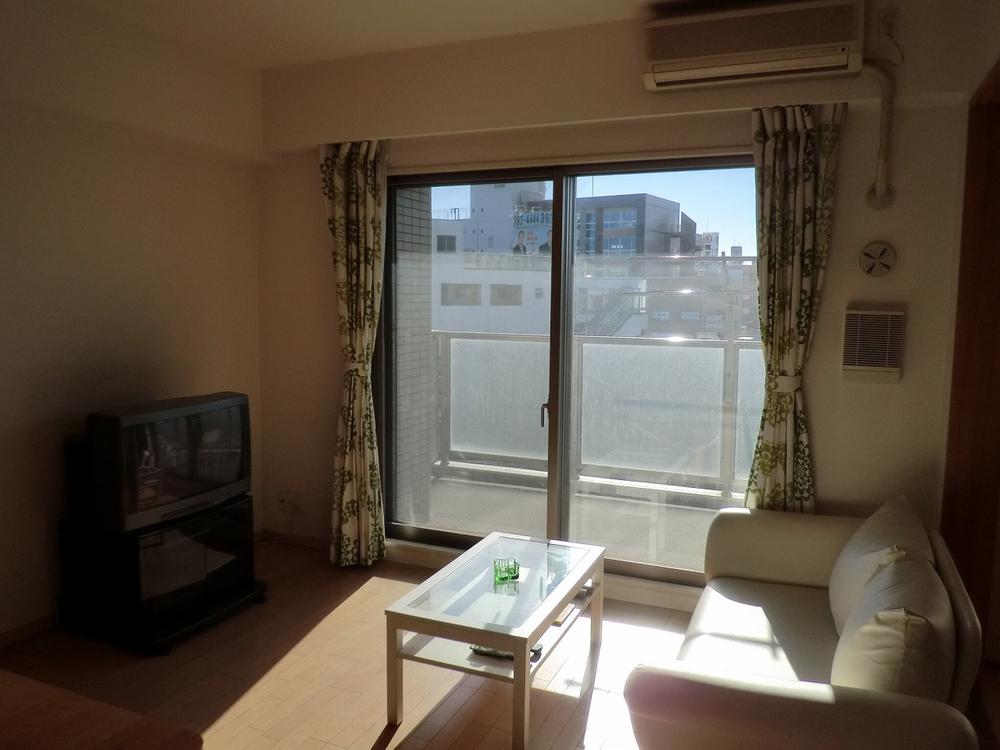 Living. Indoor (12 May 2013) Shooting