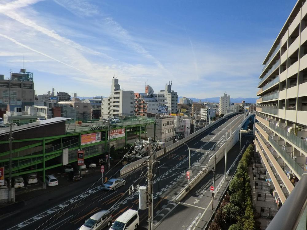 View photos from the dwelling unit. View from the site (December 2013) Shooting