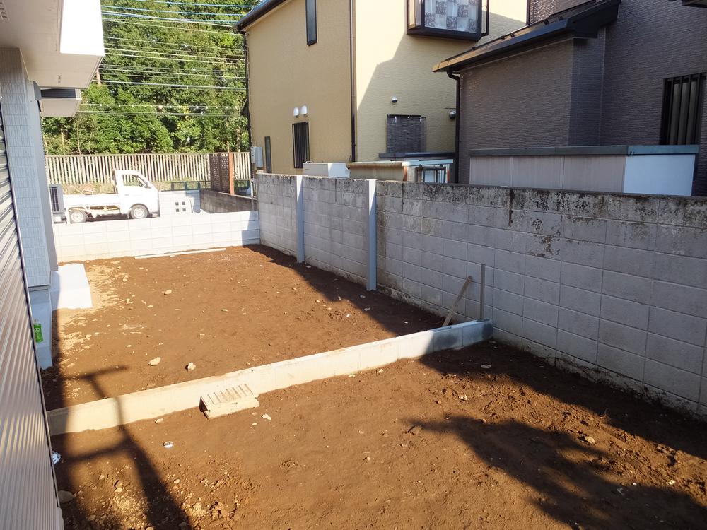 Garden. Indoor (11 May 2013) Shooting