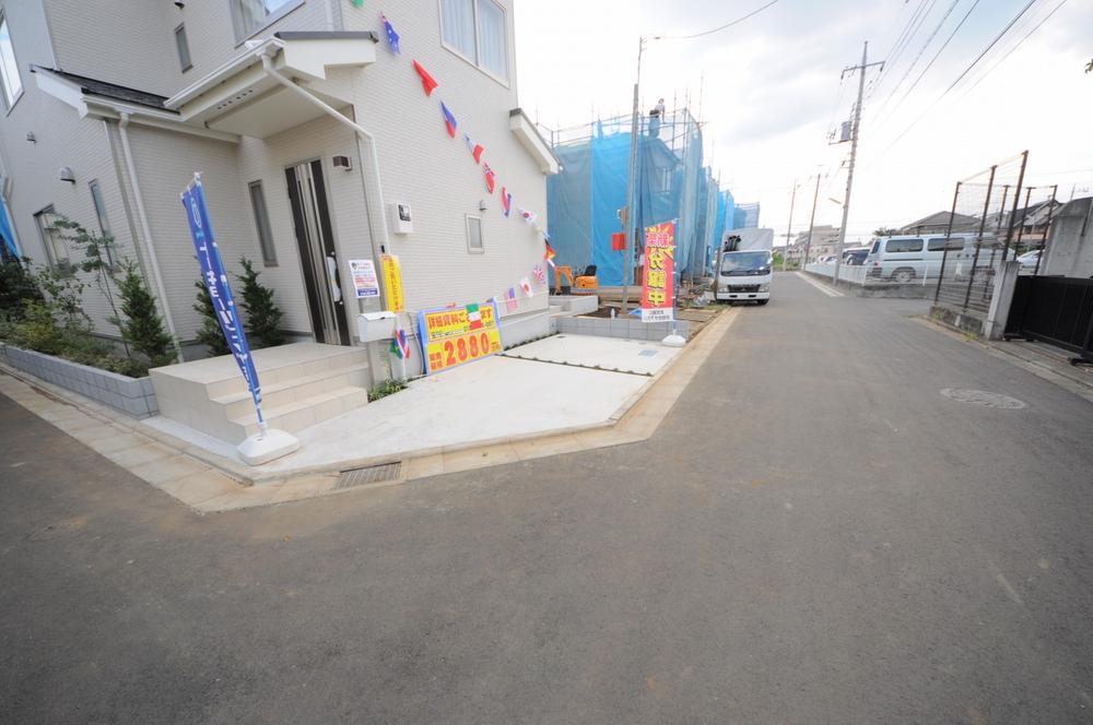 Parking lot. Local (September 2013) Shooting