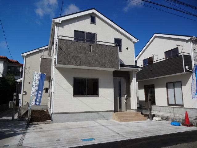 Local appearance photo. 3 Building appearance