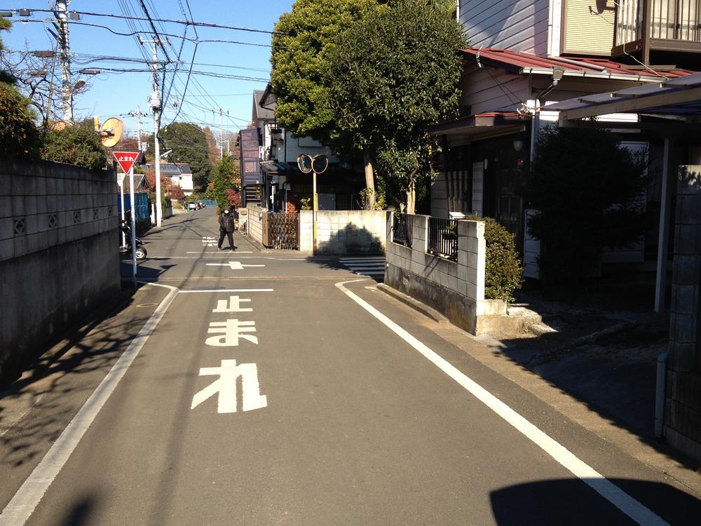 Local photos, including front road. Local (December 3, 2013) Shooting West front road
