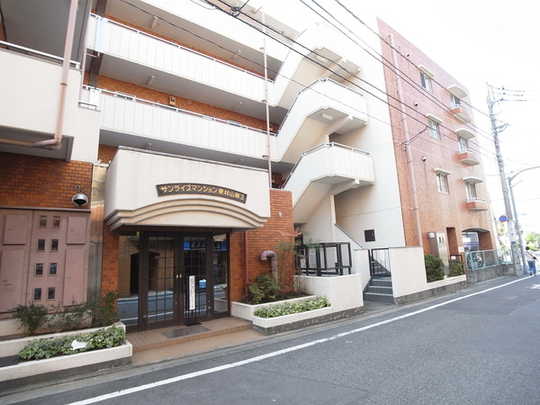 Local appearance photo