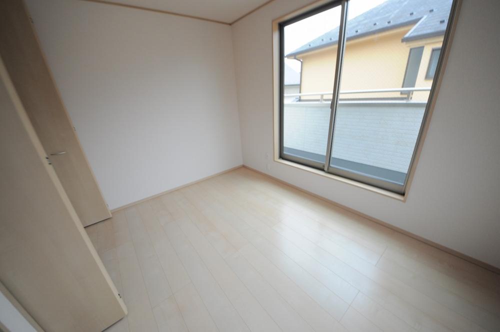 Non-living room. Indoor (11 May 2013) Shooting