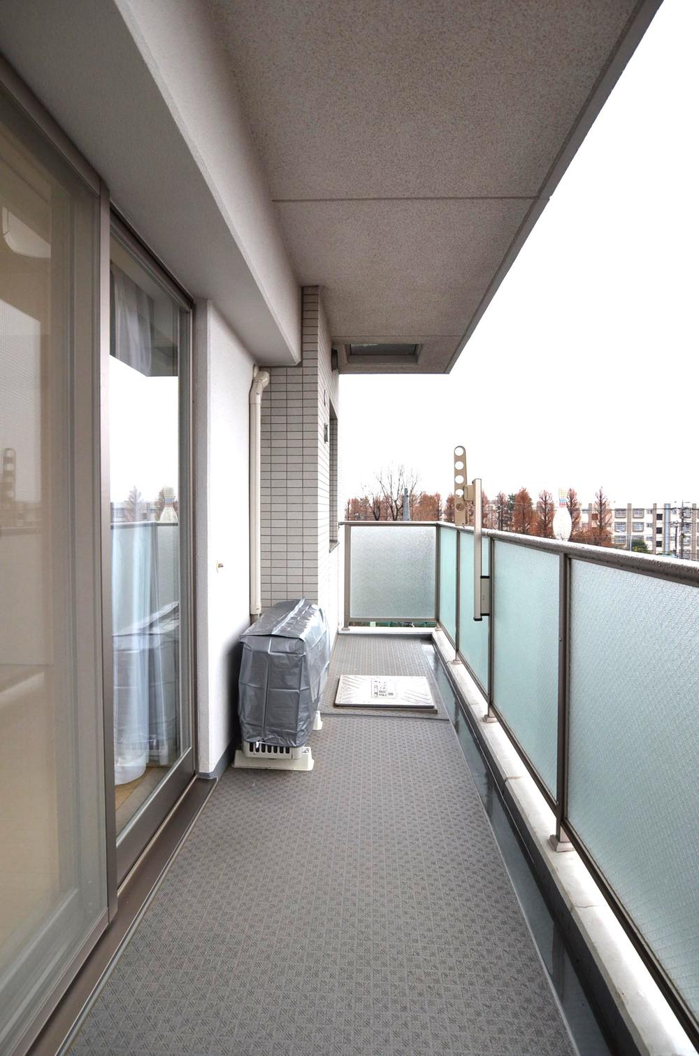 Balcony. Local (12 May 2013) Shooting