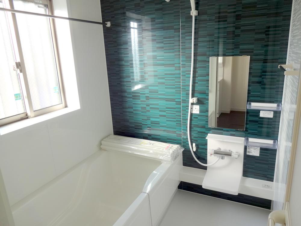 Bathroom. Indoor (12 May 2013) Shooting