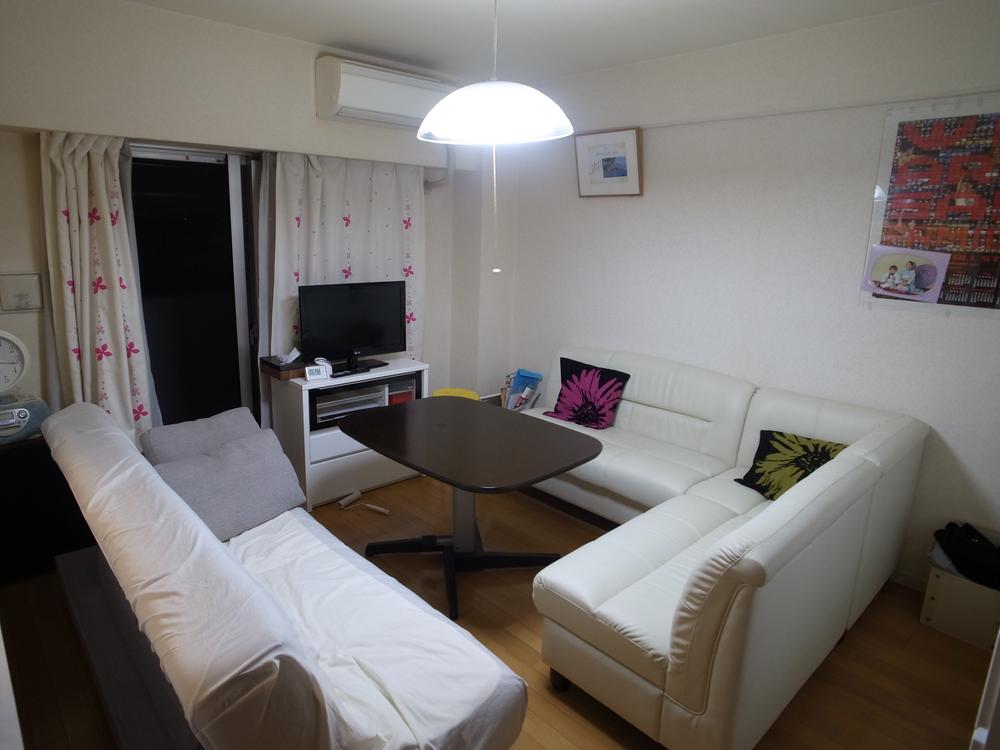 Living. Indoor (10 May 2013) Shooting