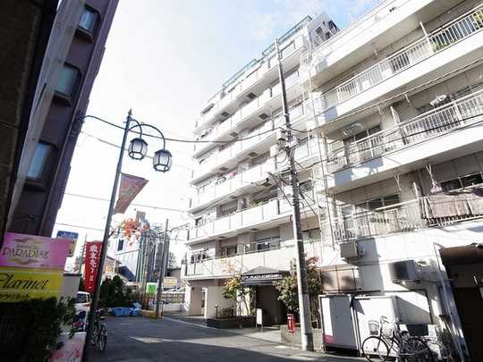 Local appearance photo