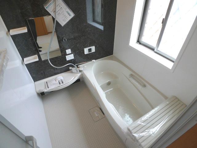 Same specifications photo (bathroom). Bathroom (complete construction cases)