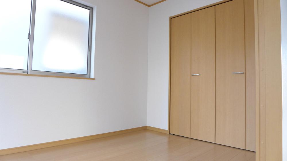 Non-living room. It is the second floor of the Western-style. 