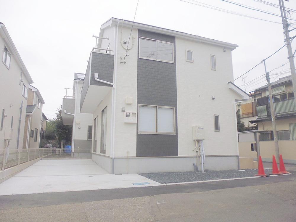 Local appearance photo. Appearance of Building 2