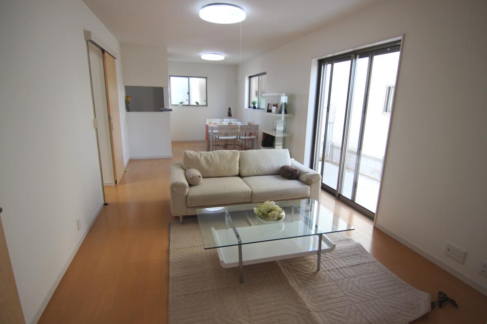 Living. Indoor (12 May 2013) Shooting