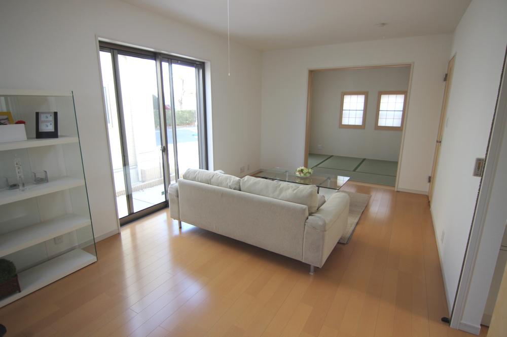 Living. Indoor (12 May 2013) Shooting