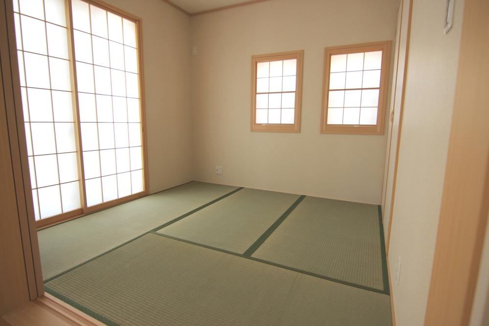 Non-living room. Indoor (12 May 2013) Shooting