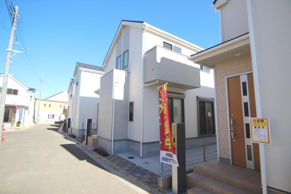 Local appearance photo. Local (11 May 2013) Shooting