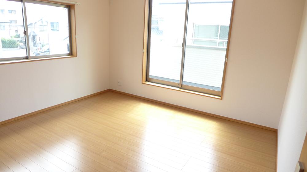 Non-living room. The company construction cases