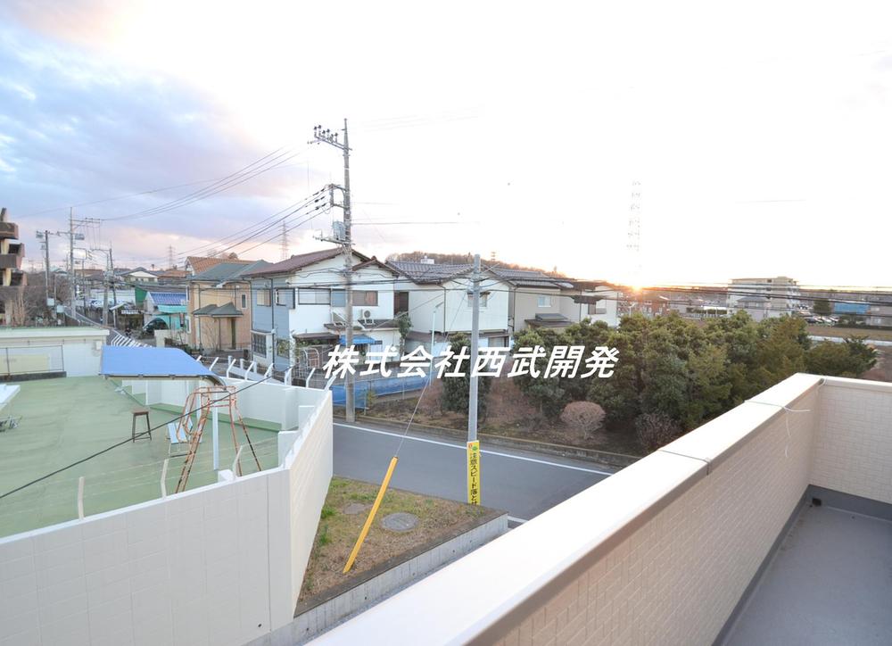 View photos from the dwelling unit. E Building