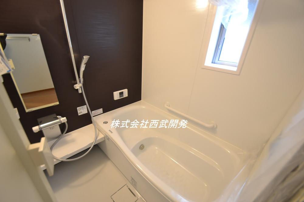 Same specifications photo (bathroom). Panel color, etc. are subject to change.