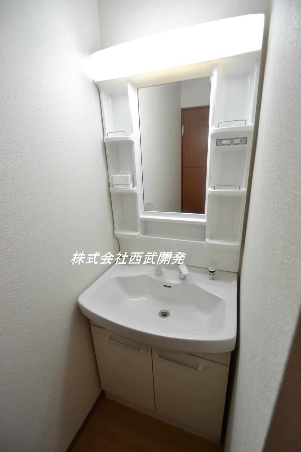 Same specifications photos (Other introspection). Vanity same specifications Wallpaper, etc. are subject to change.