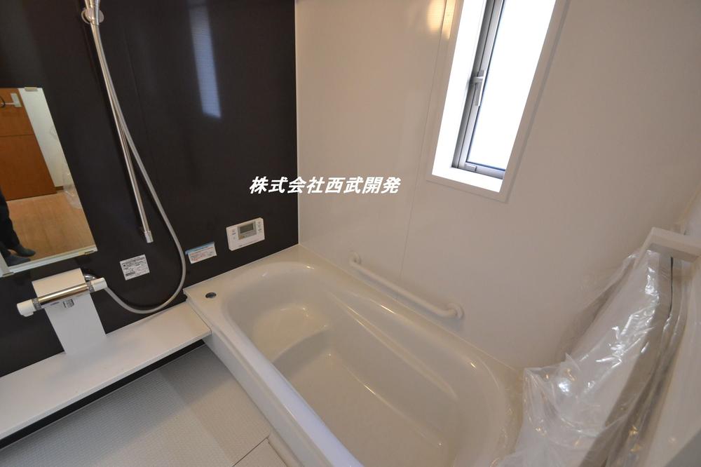 Bathroom. 1 Building