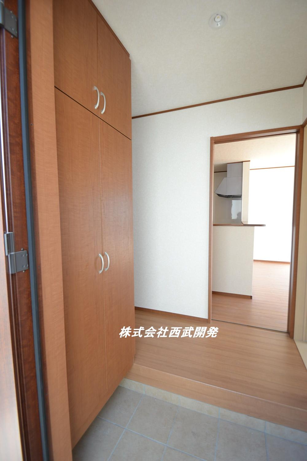 Entrance. Building 2