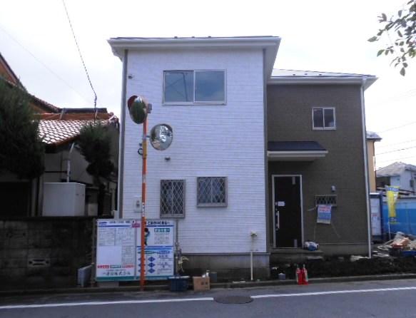 Local appearance photo. Local (10 May 2013) Shooting