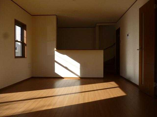 Living. 15.6 Pledge. 