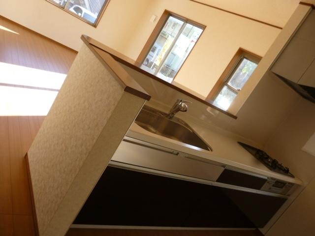 Kitchen. Since it is an open formula, Felt familiar family. 