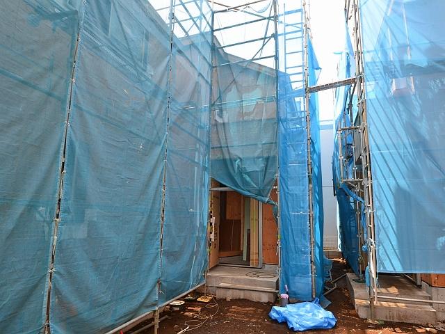 Local appearance photo. Higashimurayama Kumegawa-cho 4-chome C Building (photo far left) Under construction