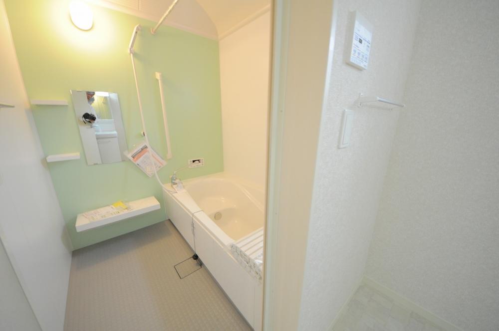 Same specifications photo (bathroom). Same specifications