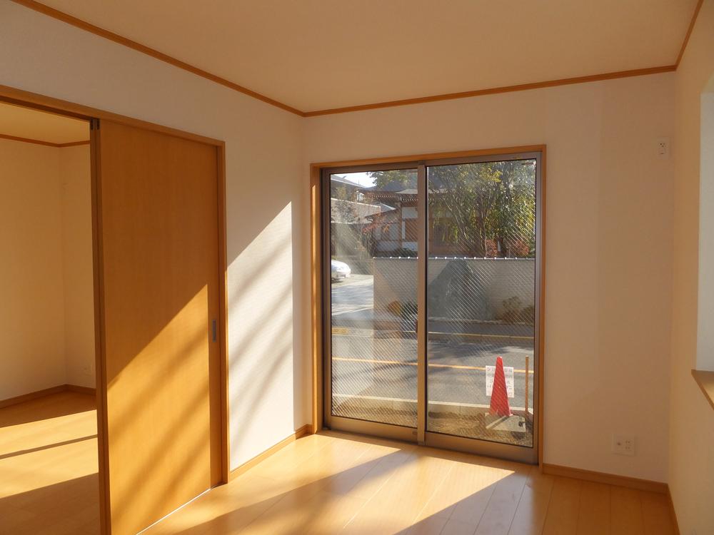 Non-living room. Local (11 May 2013) Shooting