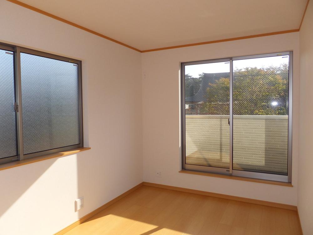 Non-living room. Local (11 May 2013) Shooting