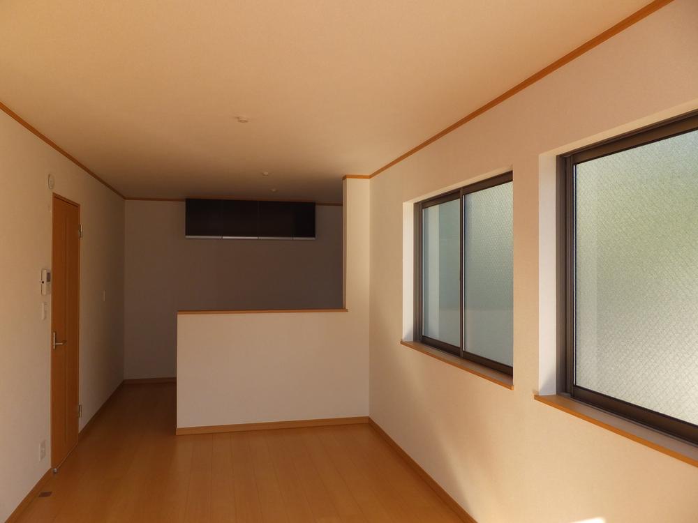 Living. Local (11 May 2013) Shooting