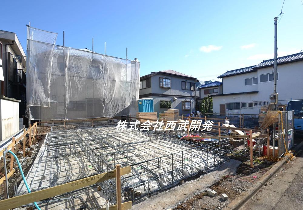 Local appearance photo. Local (12 May 2013) Shooting