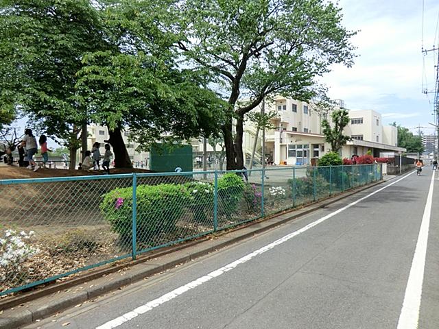 Primary school. Kumegawa 250m up to elementary school