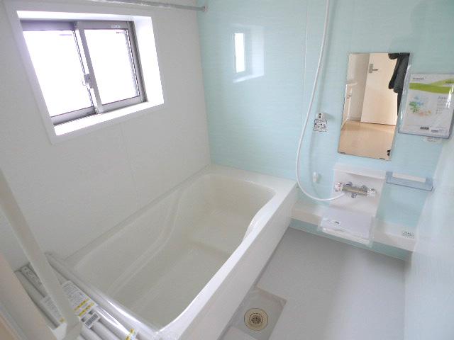 Bathroom. Bathroom (6 Building)