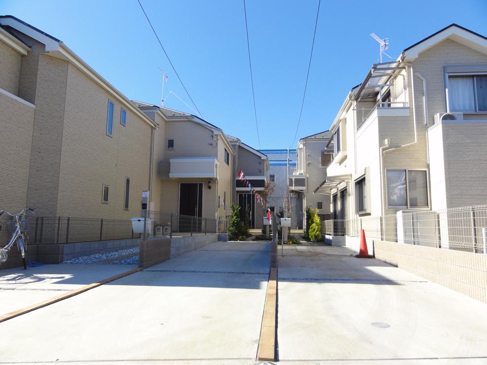 Local appearance photo. Newly built condominiums! "Higashimurayama" station 6 mins! ! You can up to parallel parking to two! A quiet residential area!