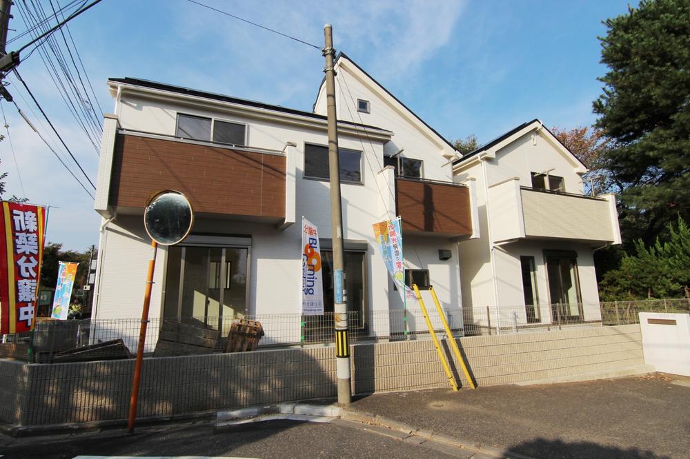 Local appearance photo. Local (11 May 2013) Shooting