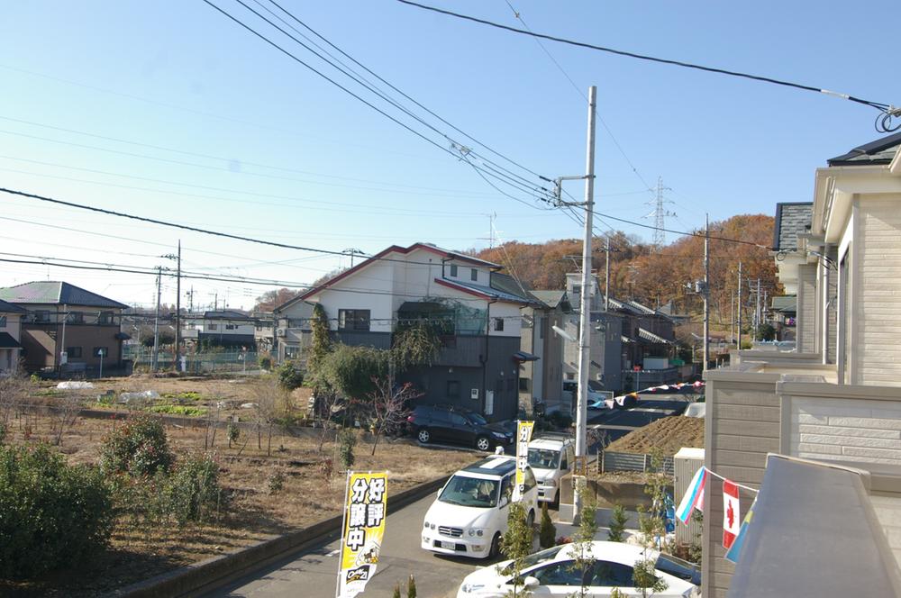View photos from the dwelling unit. View from the site (December 2013) Shooting