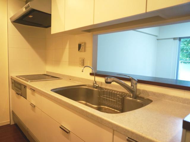 Kitchen. Kokorokosu Tokyo Kumegawa kitchen