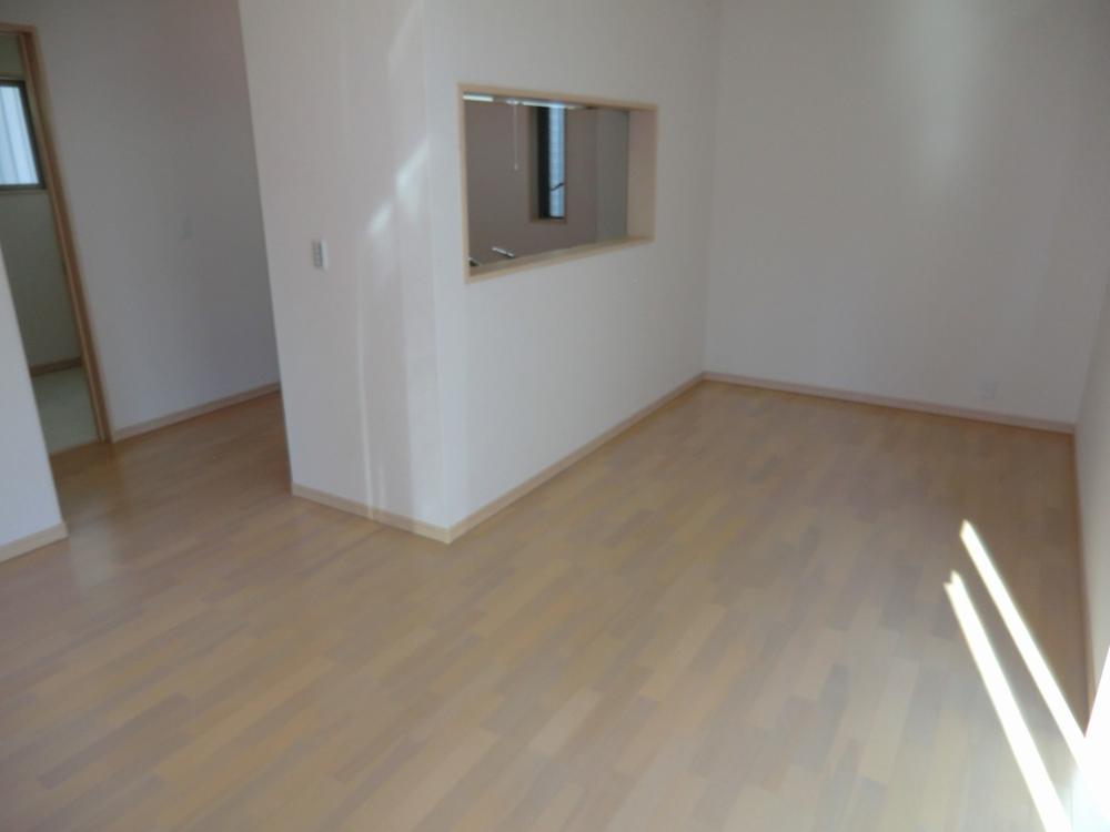 Same specifications photos (living). Same specifications