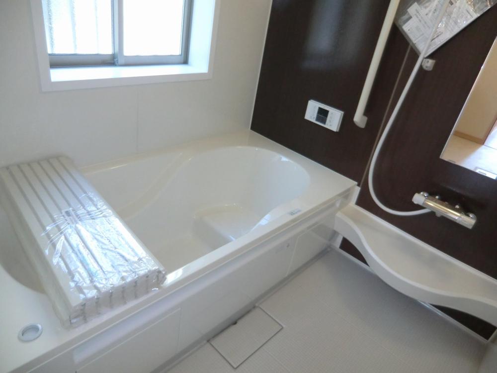 Same specifications photo (bathroom). Same specifications