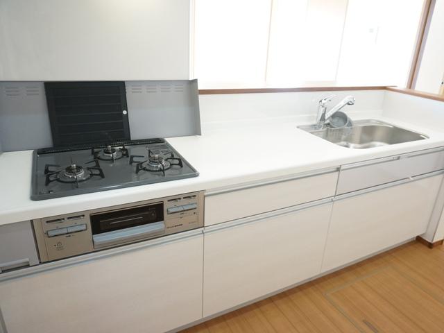 Kitchen. Higashimurayama Fujimi 4-chome Building 2 kitchen