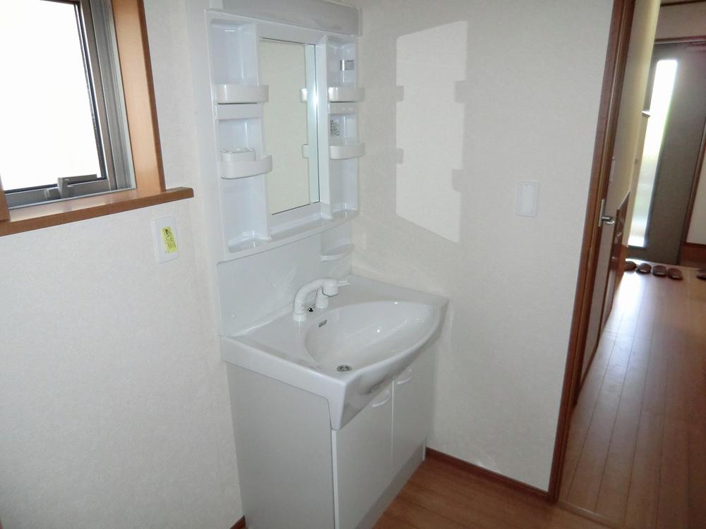 Same specifications photos (Other introspection). Same specifications