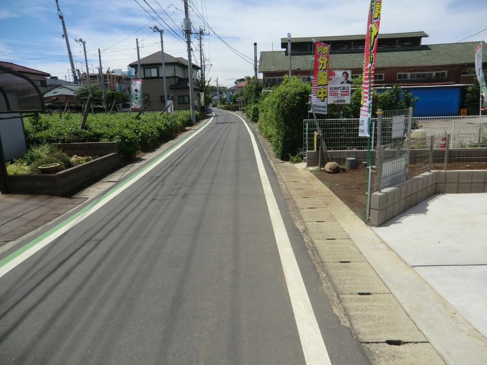 Local photos, including front road. Local (July 2013) Shooting