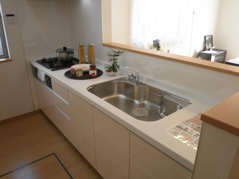 Kitchen. Local (10 May 2013) shooting model building (M Building)