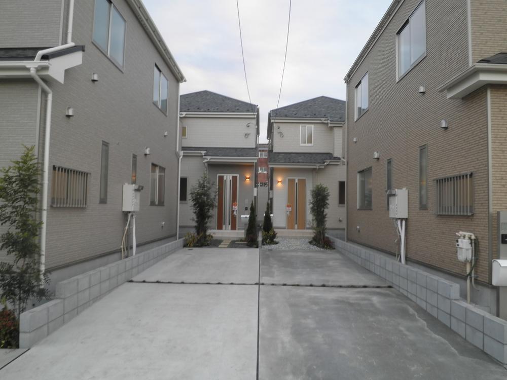 Local appearance photo. Local (12 May 2013) Shooting