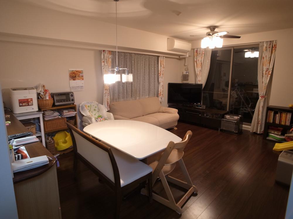 Living. Indoor (11 May 2013) Shooting